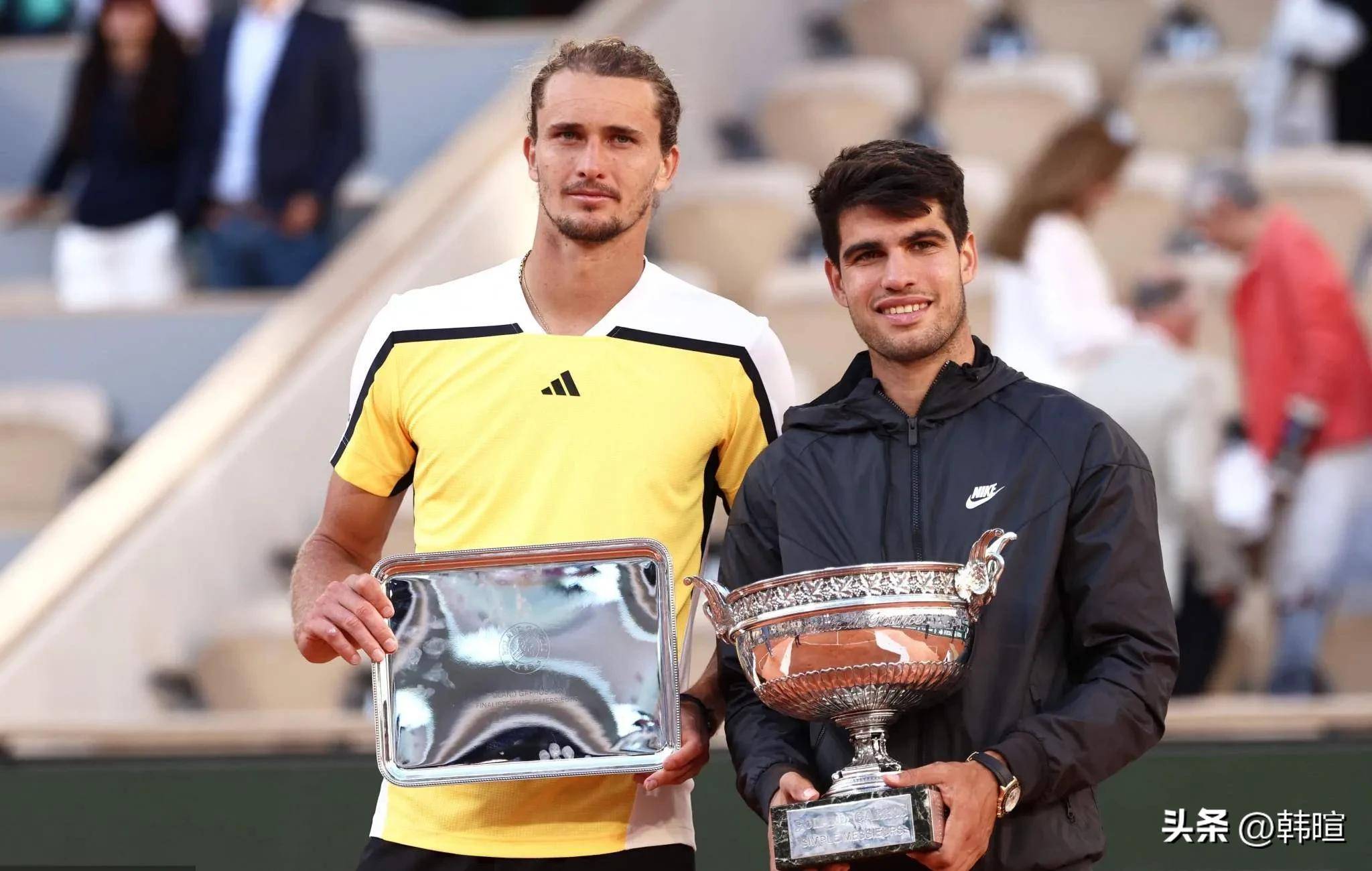 关于戴维斯杯碾压蒙特卡洛大师赛，兹维列夫扛起全队的信息